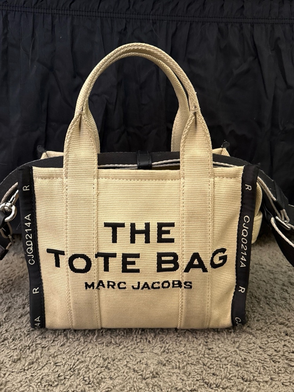 Marc Jacobs Beige Canvas The Tote Bag with Black Logo